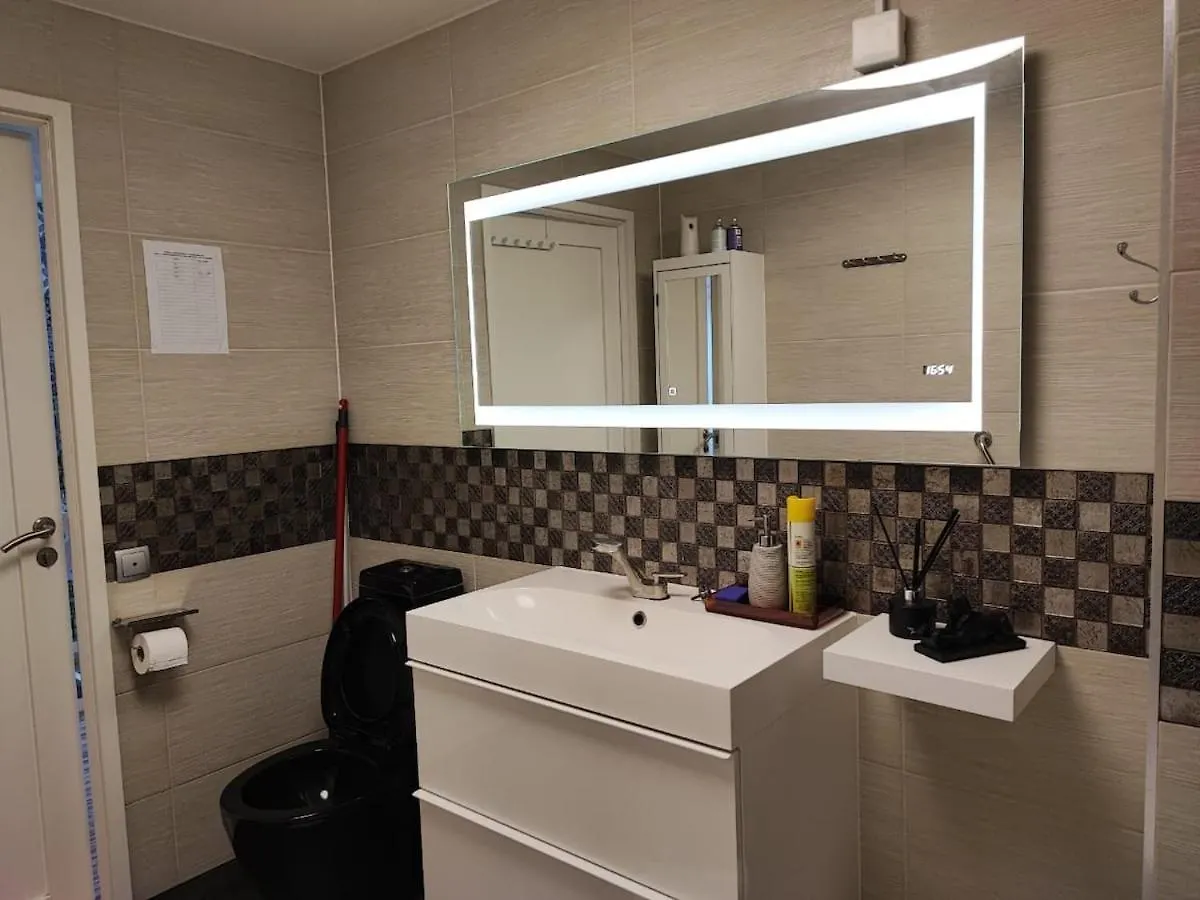 10 Beds For Workers Villa Gothenburg