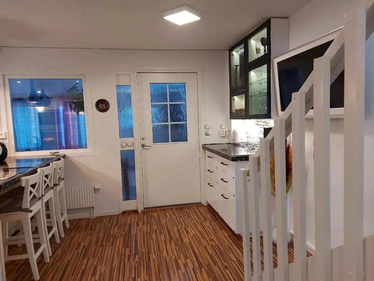 10 Beds For Workers Villa Gothenburg 0*,