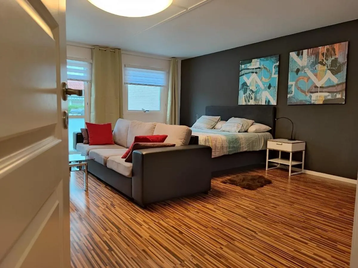 10 Beds For Workers Villa Gothenburg