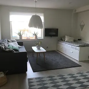 Mysig Studiolaegenhet I Vaestra Göteborg