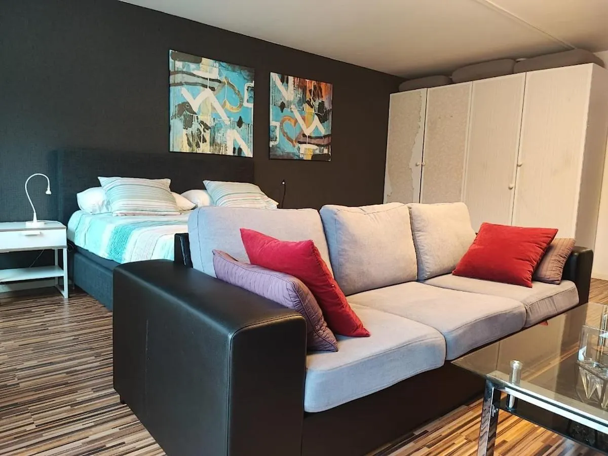 10 Beds For Workers Villa Gothenburg