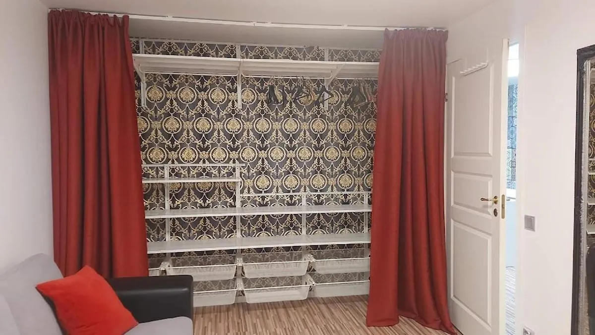 10 Beds For Workers Villa Gothenburg